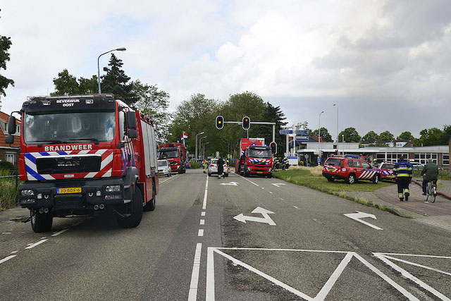 2019/124/20190608-15u05 GB 069 Grote brand Sloterweg.jpg